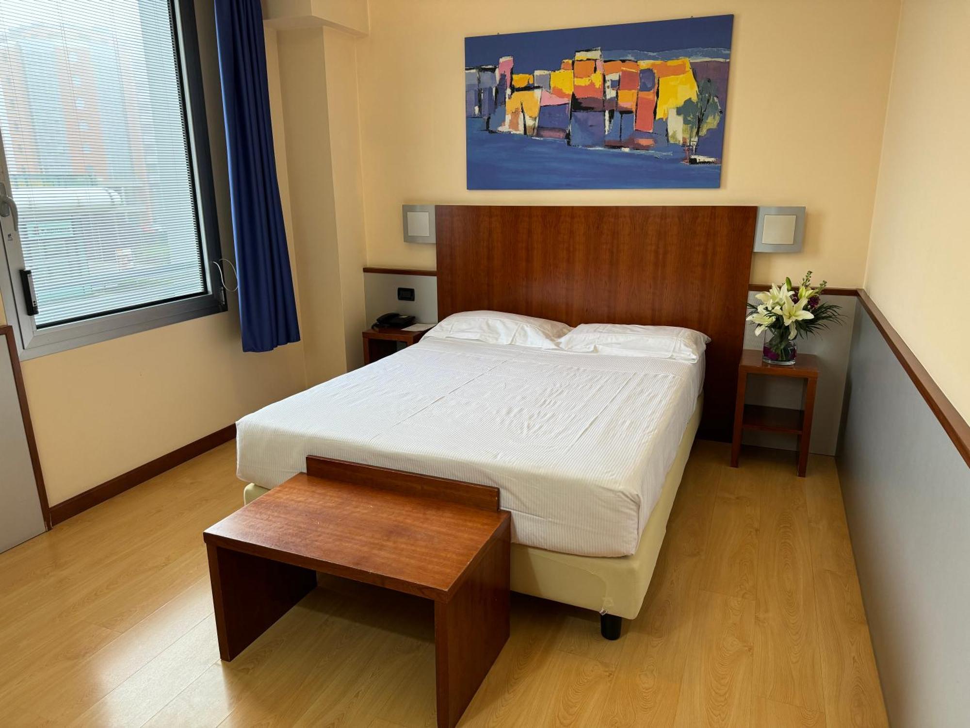 Euro Hotel Imola Esterno foto