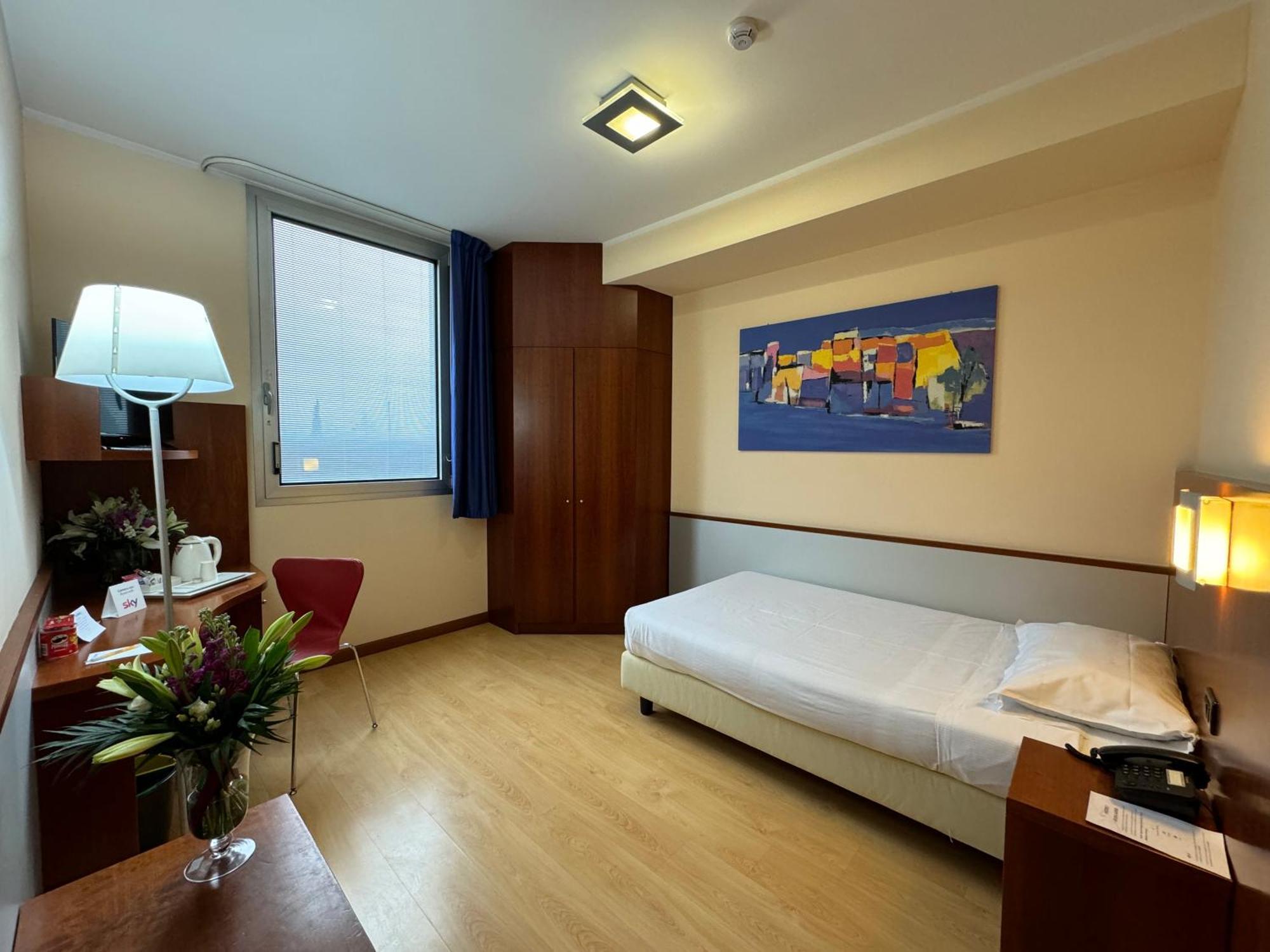 Euro Hotel Imola Esterno foto
